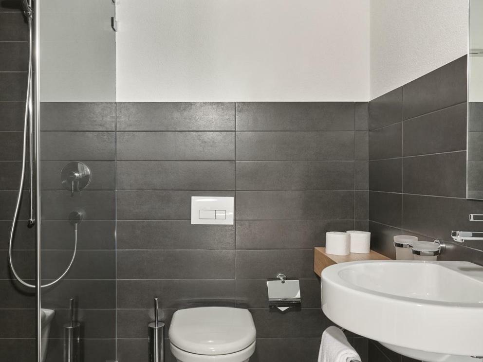 Hotel Toedi Linthal Ngoại thất bức ảnh